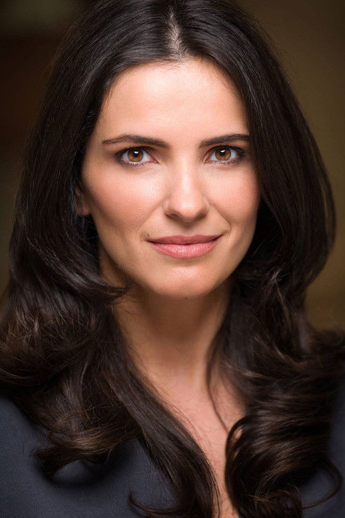 Yllka Gashi as Zarifja