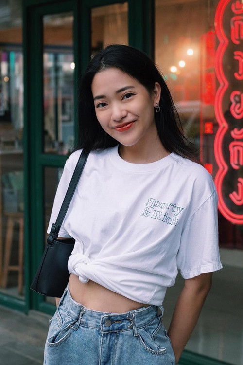 Munta Agano as The Woman