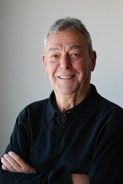 Juantxo Etxeberria as Cura