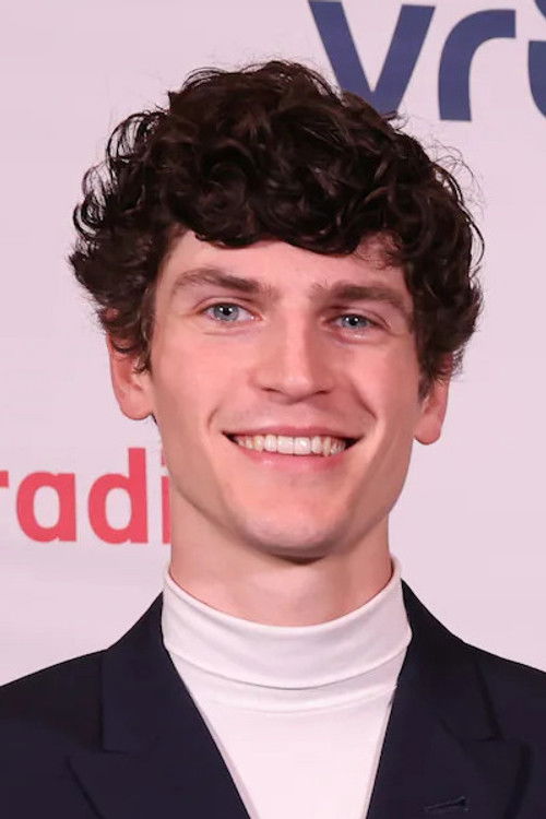 Lenn as Self - Competitor