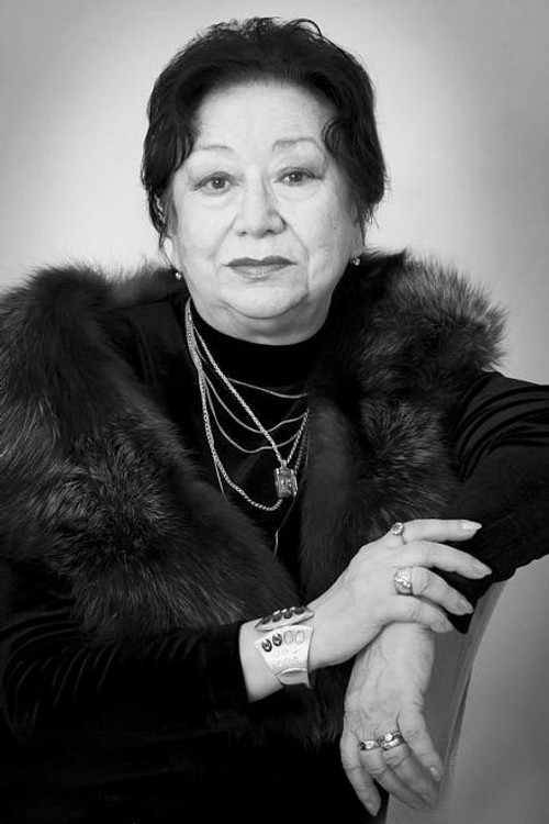 Khalima Iskanderova as Zamira