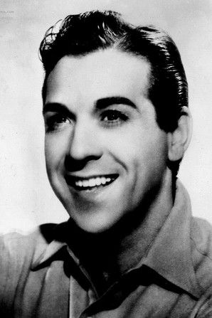 Luis Mariano as Self