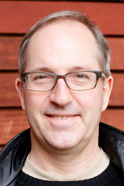 Michael Maloney as Hardwick