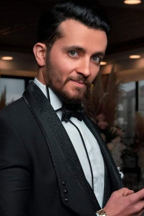 Wasof Alkhuwaylidi as Naji