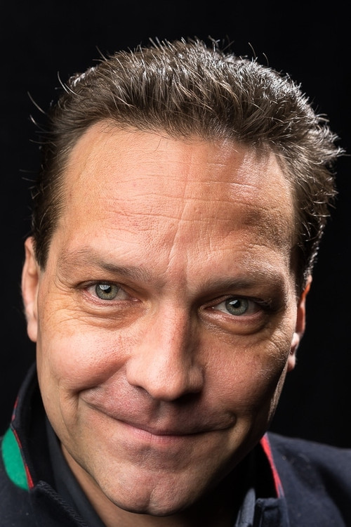 George Ivașcu as Pârvulescu