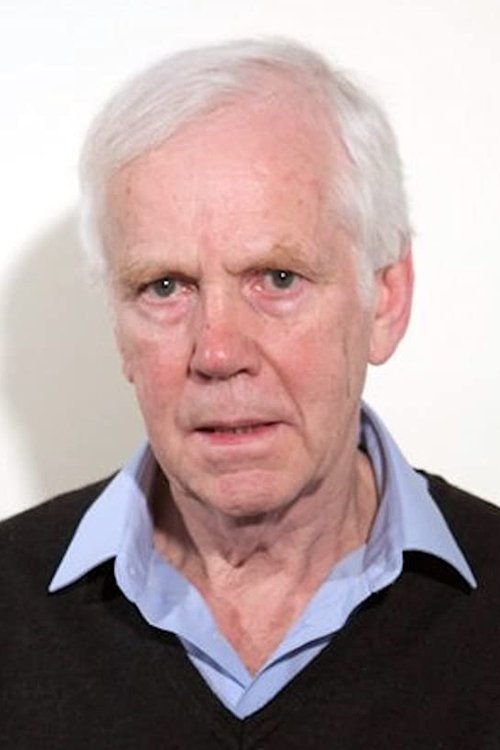 Jeremy Bulloch as Hamish