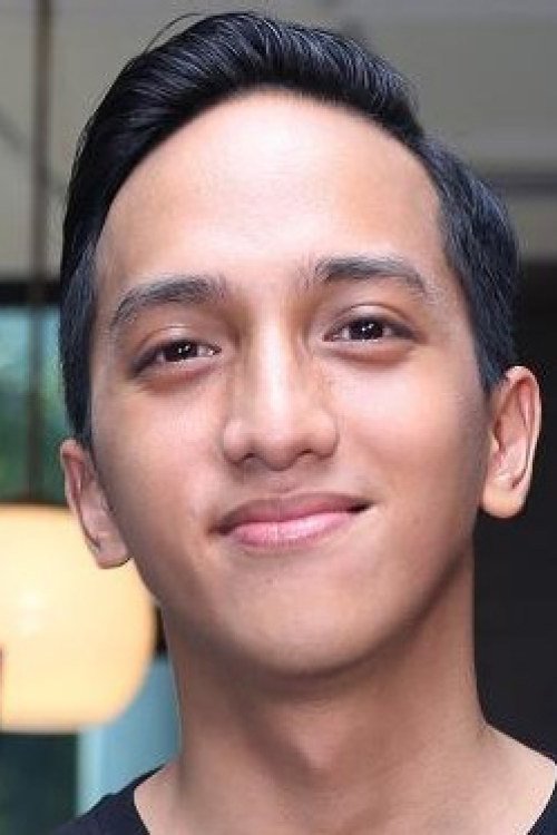 Ge Pamungkas as Pembuat Lukisan