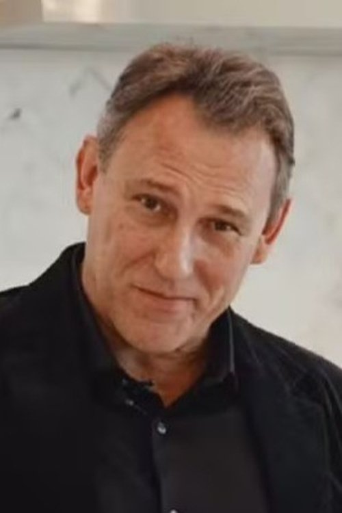 Paulo Goulart Filho as Military