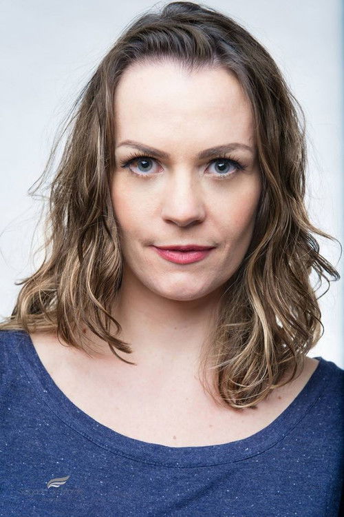 Cecília Hoeltz as Cecília (nova personagem da turma da mariana)