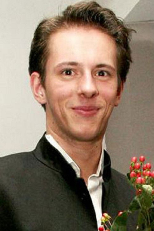 Michał Sieczkowski as Kurier w galerii Webera