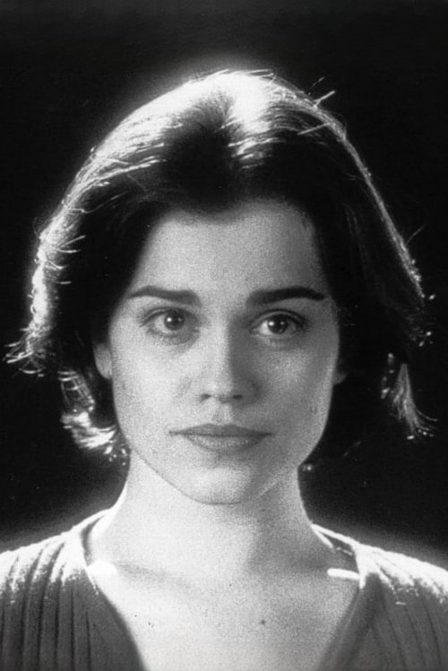 Veronika Varga as Mme Economopoulos