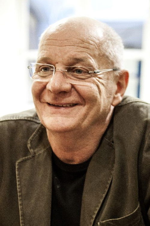 Géza Bereményi as Pánikoló utas