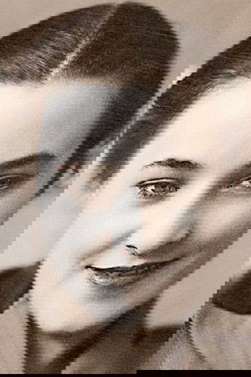 Sofiya Pilyavskaya as Лидия Семёновна Одинцова