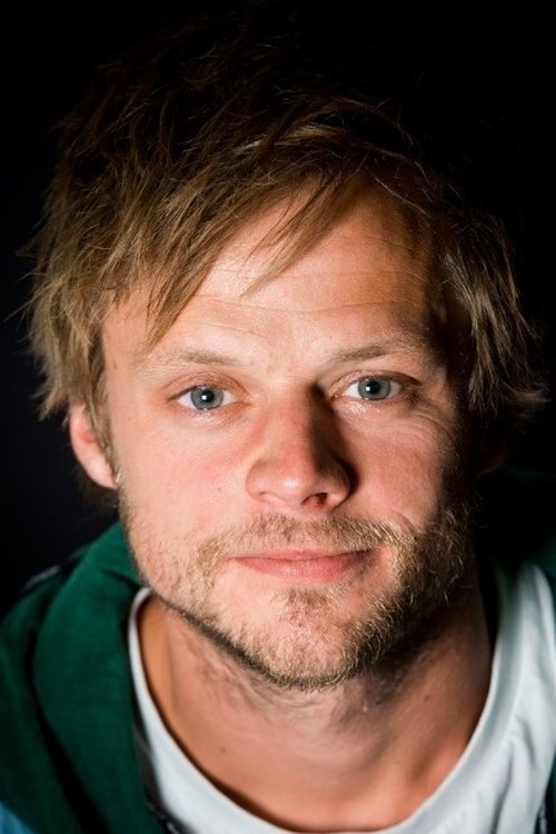 Sanne den Hartogh as Rogier