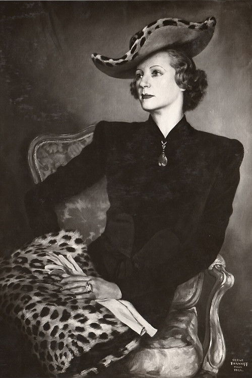 Maggy Rouff as Self - Wardrobe Supervisor (in prologue)