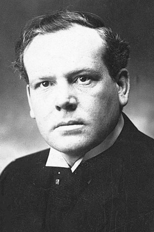 Andrew Robson as General de Lesparre