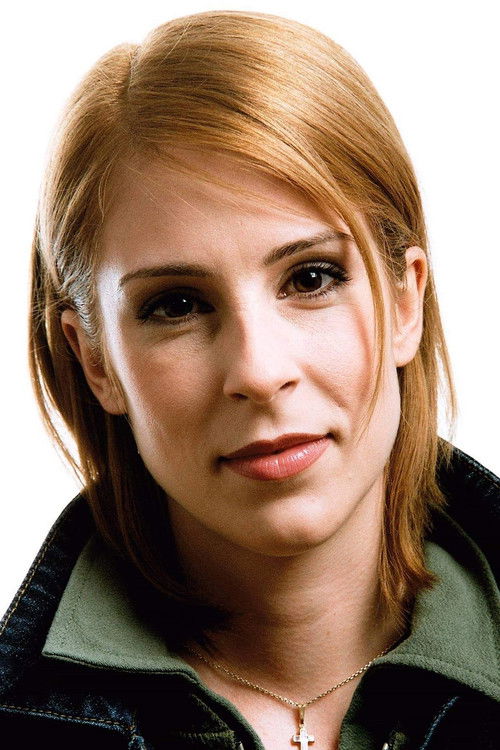 Kata Pálfi as Zsóka