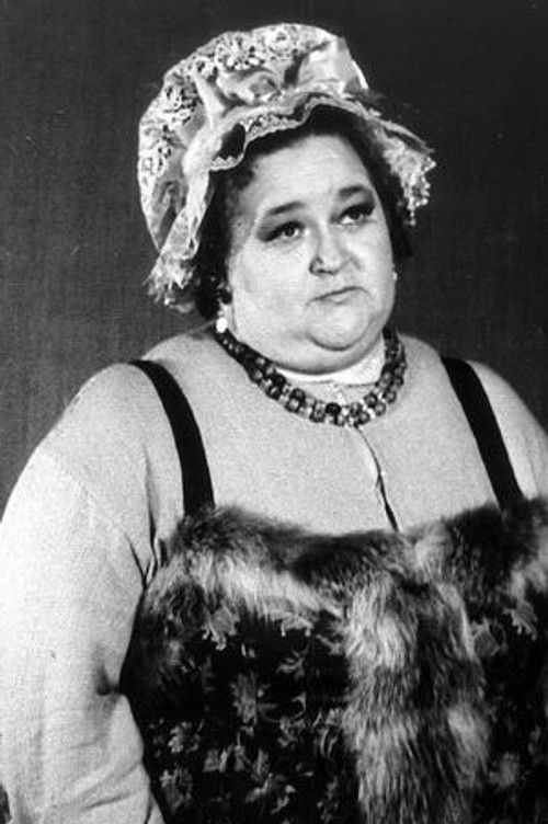 Galina Bukanova as соседка