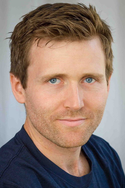 Hamish Briggs as Dexter