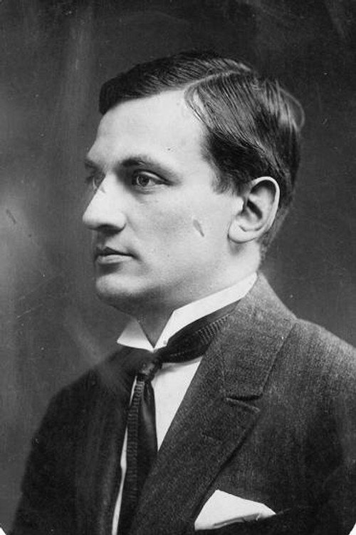 Vladimir Uskov as Омар Комикс