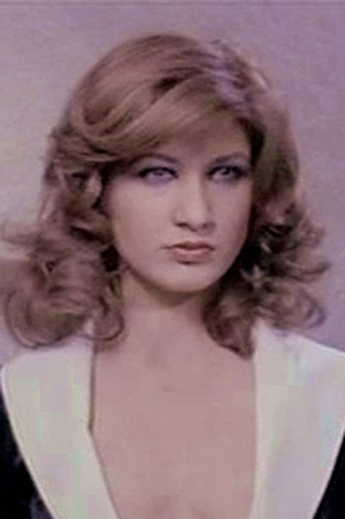 Angie Vibeker as Anna, cameriera