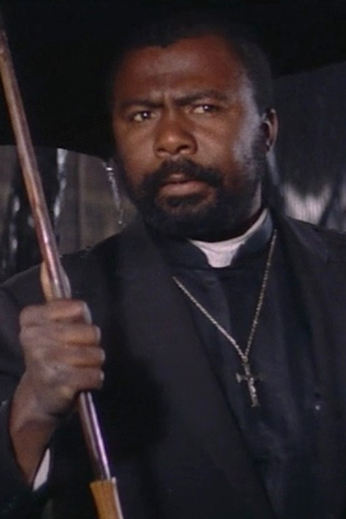 Chico Lourant as Bodyguard