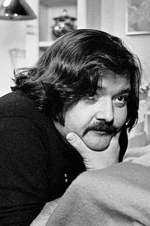 Frank Perry as Newsdealer (uncredited)