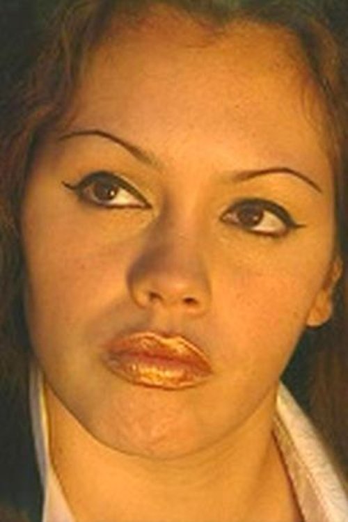 Paola Valle as Carlotta da Silva)