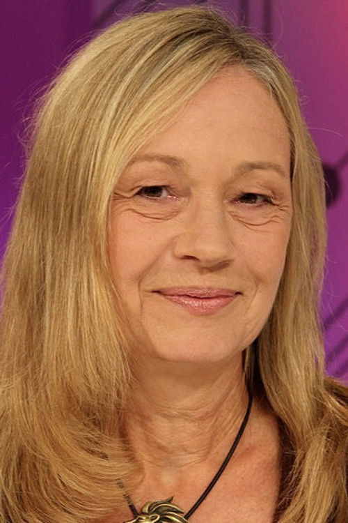 Willa Bohnet as Self