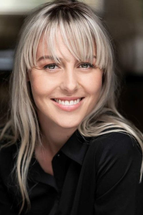 Abby Damen as Imogen