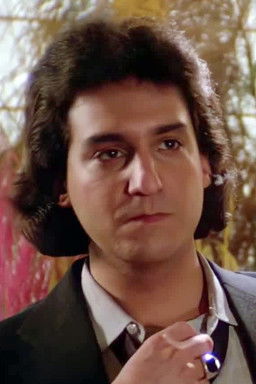 David Ambrose as Cal Winton