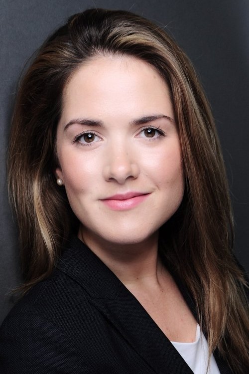 Karoline Eckertz as Flora Liesenhoff-Kramer