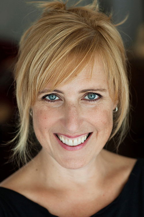 Marie-Josée Corneau as Mother