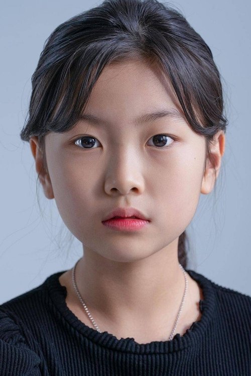 Lee Hyo-bi as Jun-ho's Daughter