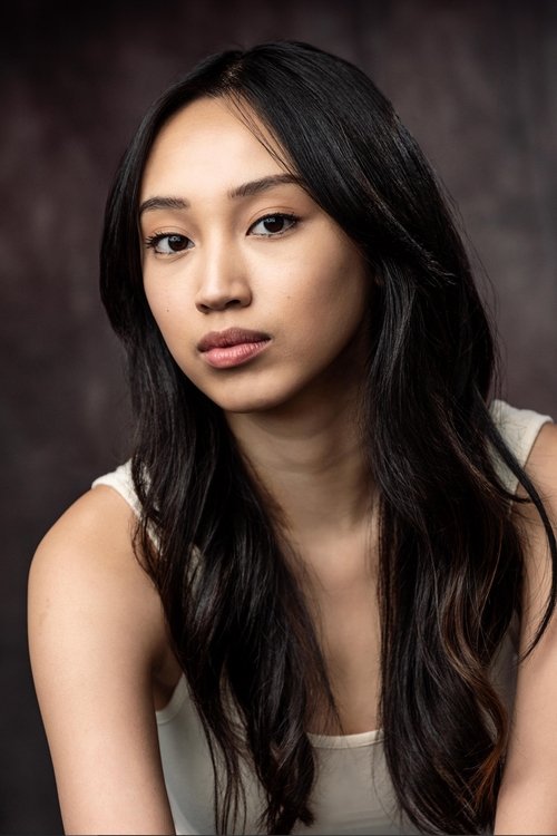 Grace Inthathirath as Stella