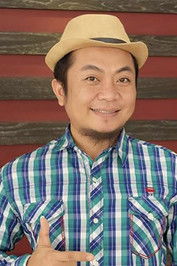 Somphong Kunapratom as Andy