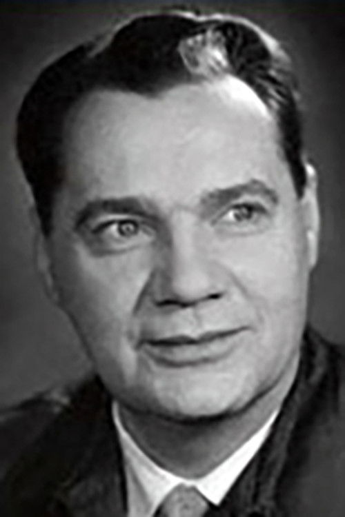 Dmitri Pavlov as Муромский