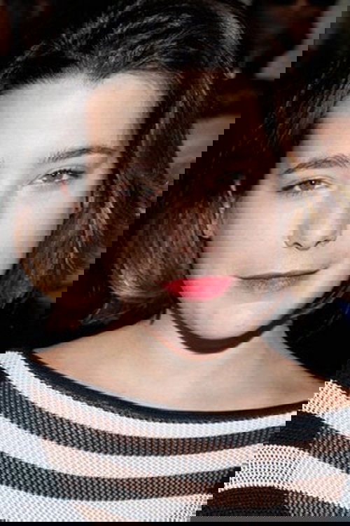 Martina Codecasa as Maura