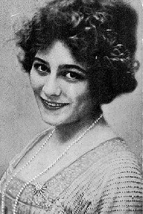 Anne Drew as Jane Logan