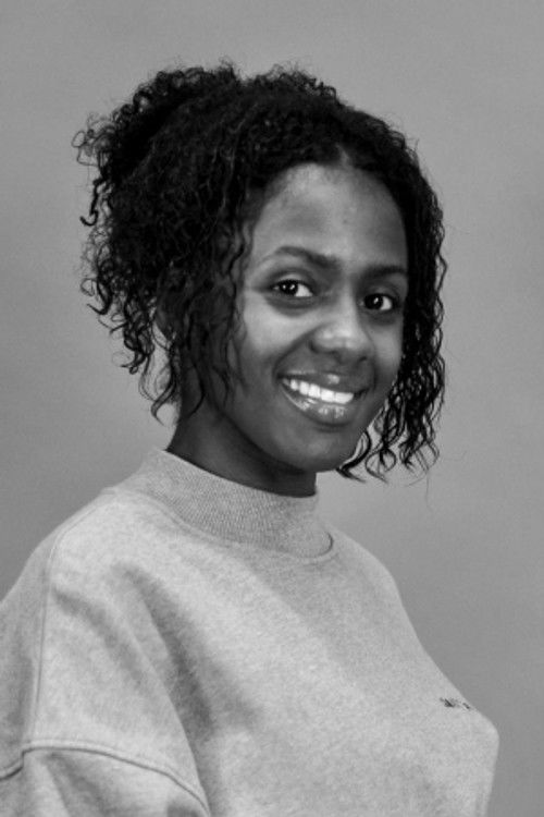 Shanaya Dap as Suzette