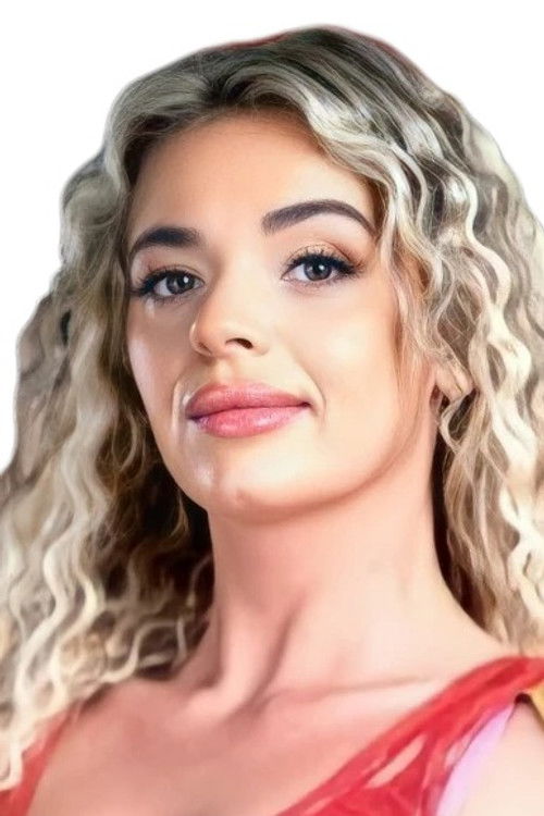 Lizzy Evans as Lizzy Evo