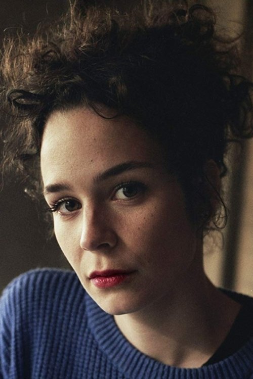 Daphne Wellens as Marieke (Christine)