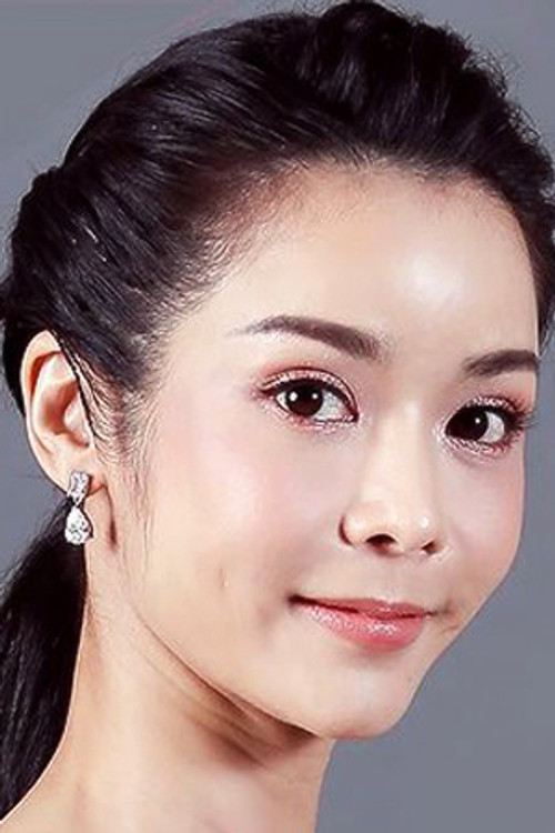 Suttida Kasemsant Na Ayutthaya as Feya [Sous-chef]