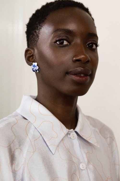 Swala Emati as Julia Soler