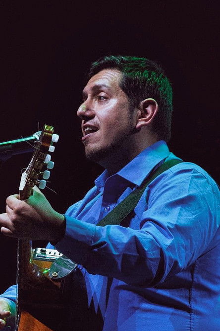 Hernán Solís as Campesino