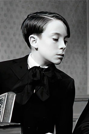 François Rodon as Le petit Tot