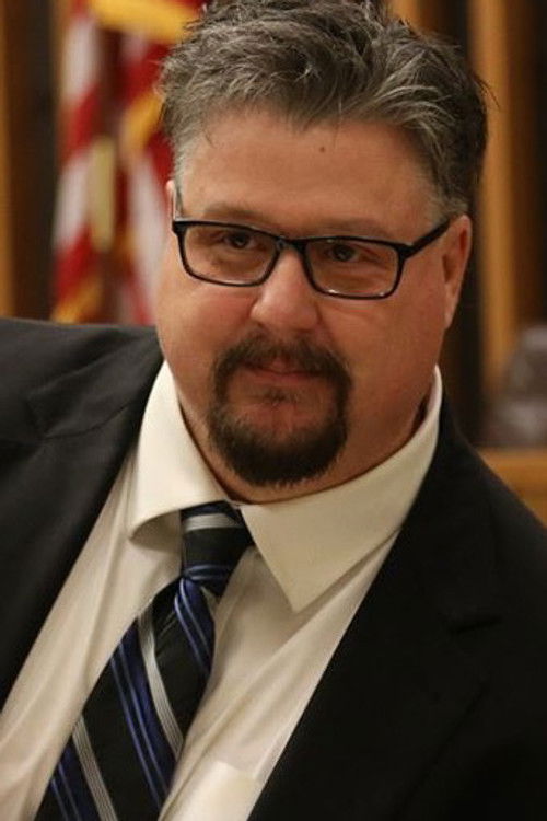 Chris Gordy as Roy Keeney