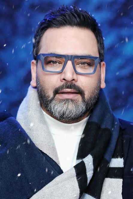 Ehsan Alikhani as Host