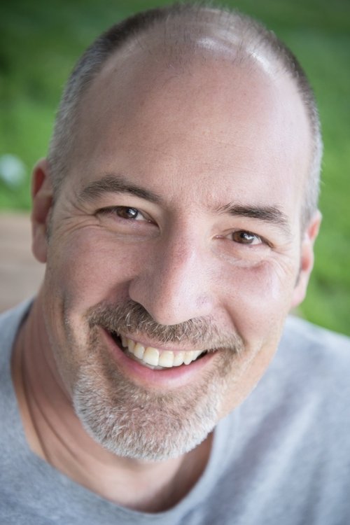 Allen Arnold as Lionel