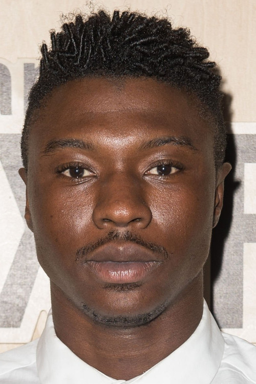 Oumi Zumi as Kenneth